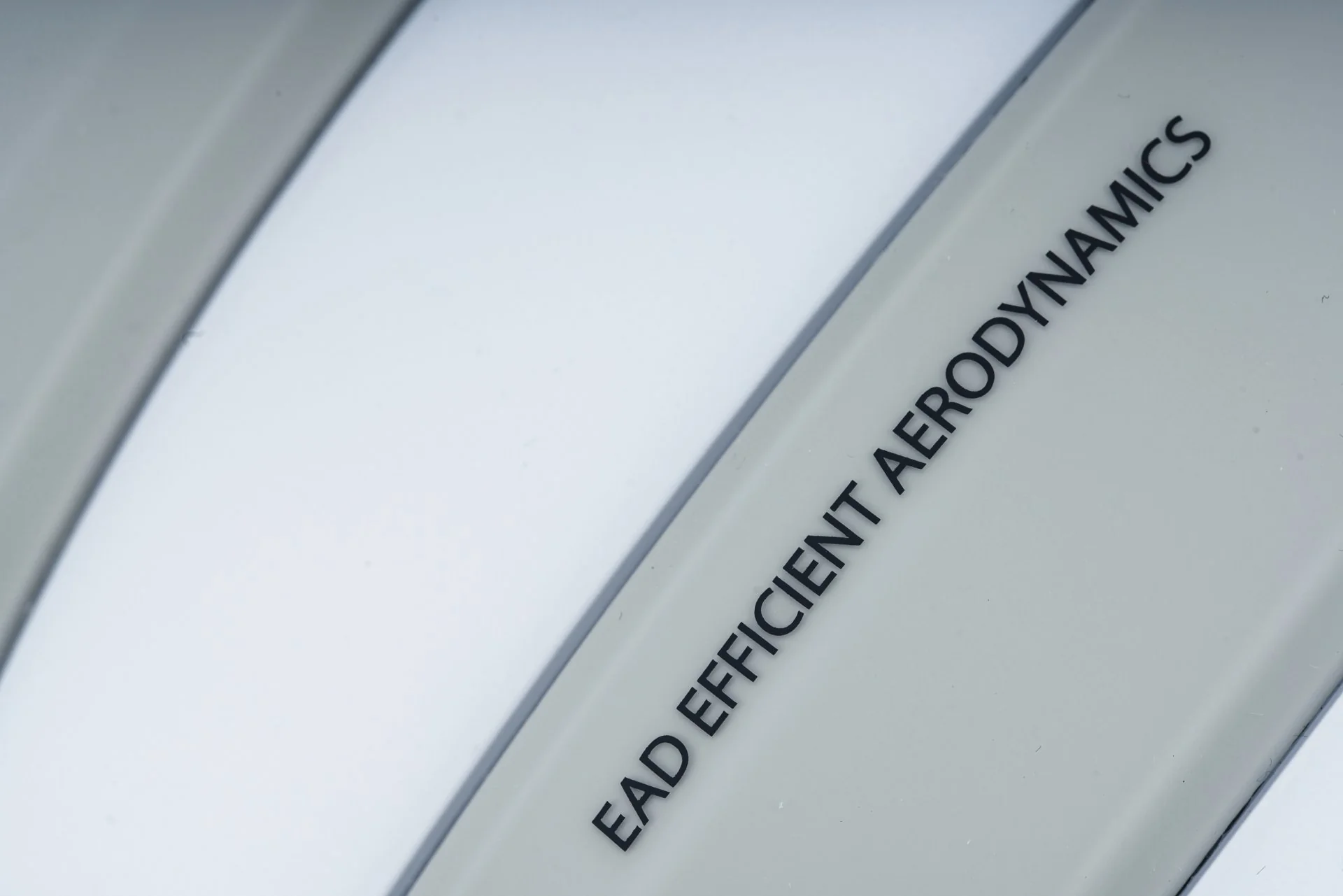 Cube Heron Mips White - Image 3