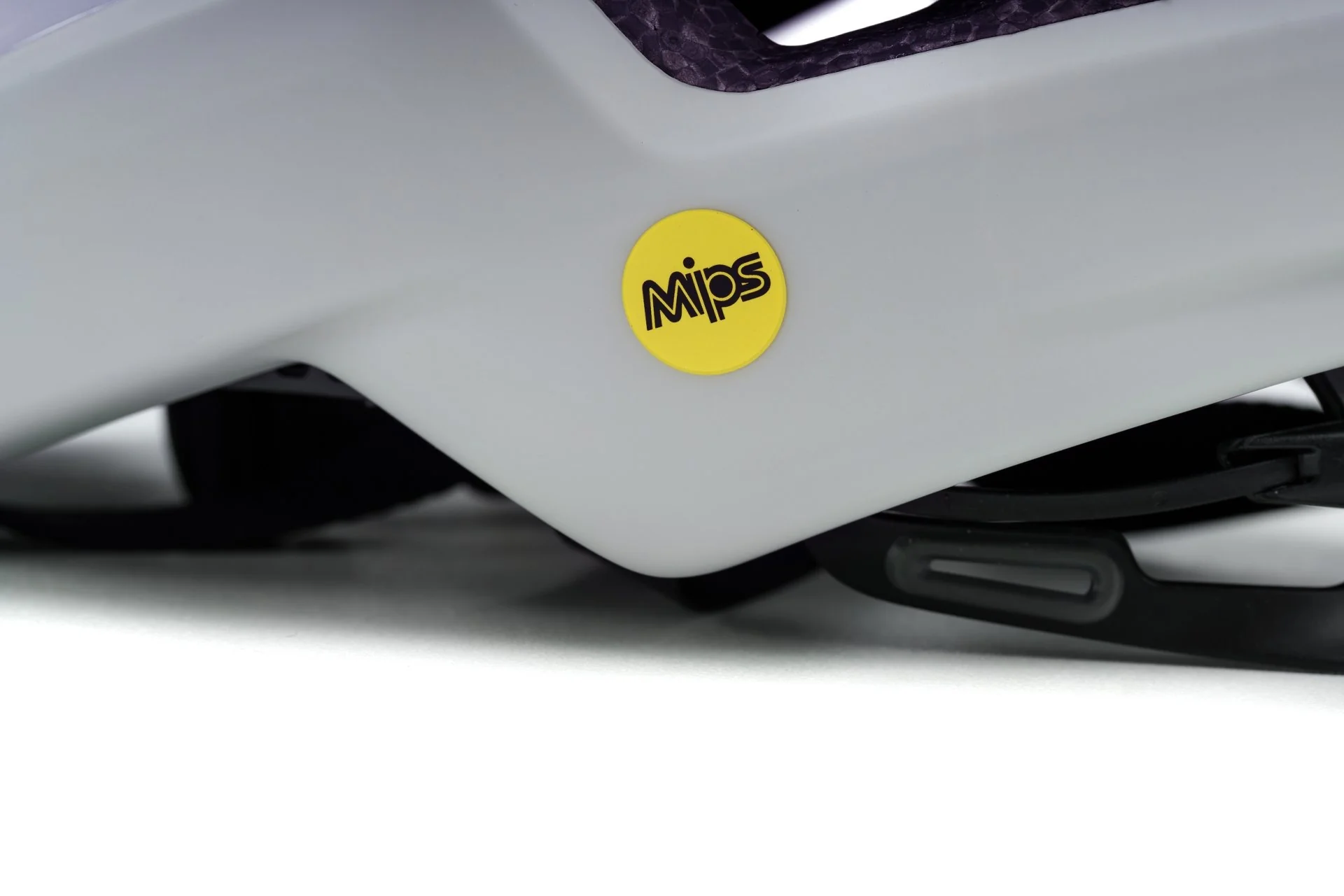 Cube Heron Mips White - Image 4