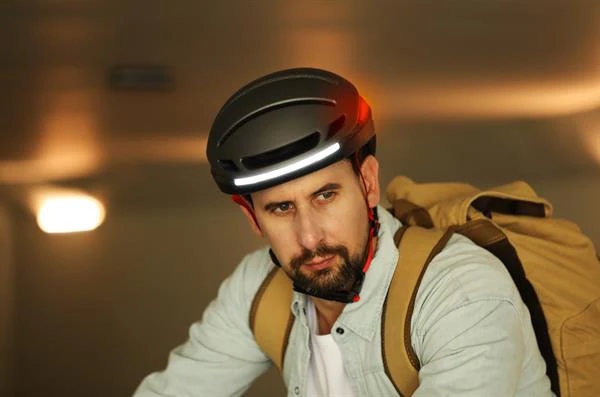 Livall Evo21 Dark Night mit LED Licht - Image 10